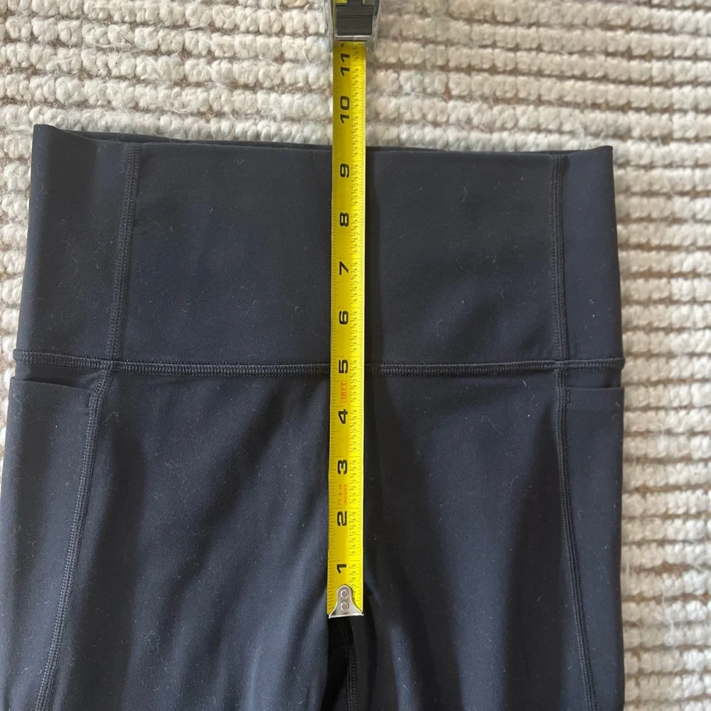 Athleta Salutation Stash Pocket II
Mesh 7/8 Tight,Black
SIZE XS - Picture 5 of 7